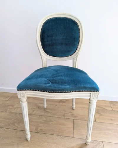 Chaise style louis xvi velours bleu