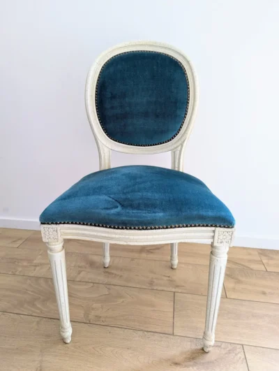 Chaise style louis xvi velours bleu