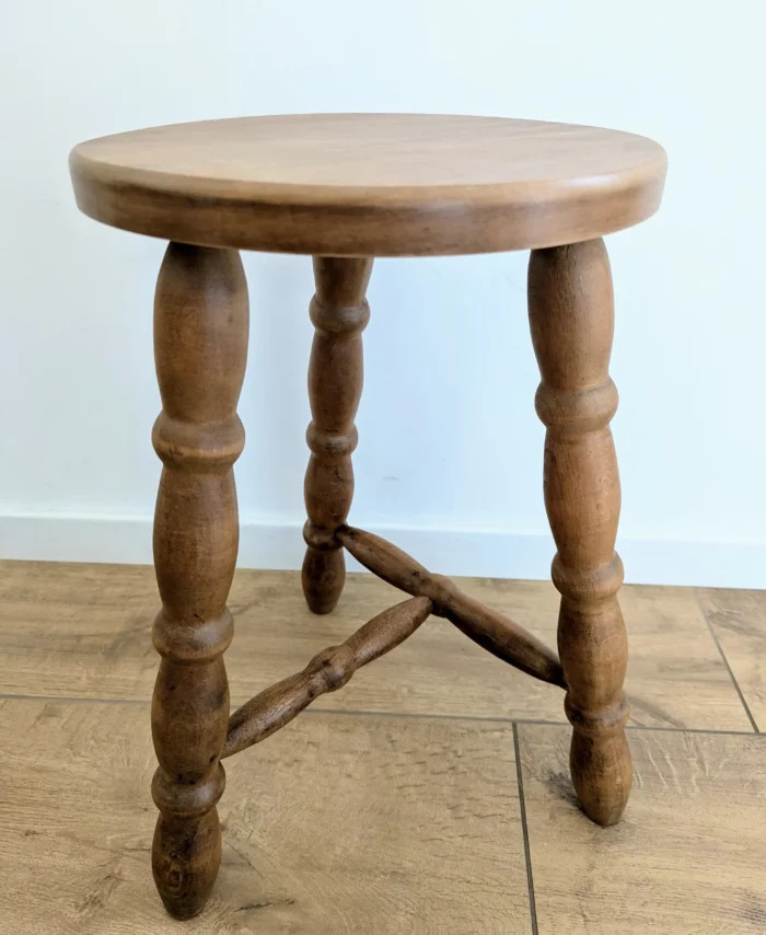tabouret tripode bois