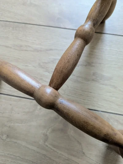 tabouret tripode bois