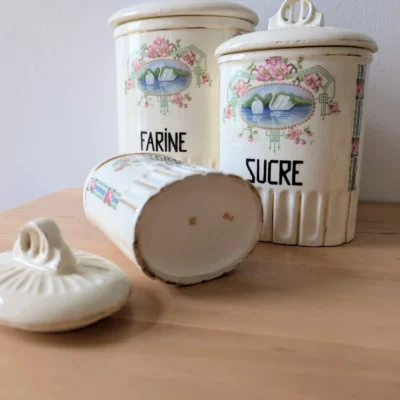 Ensemble de pots anciens farine sucre thé faïence française années 1930