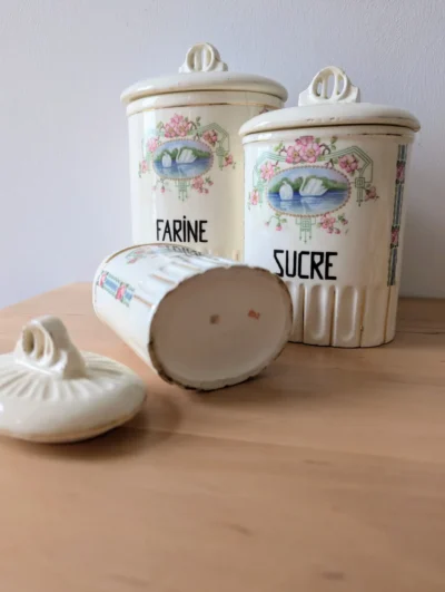 Ensemble de pots anciens farine sucre thé faïence française années 1930