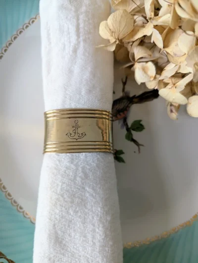 ronds de serviette en laiton vintage