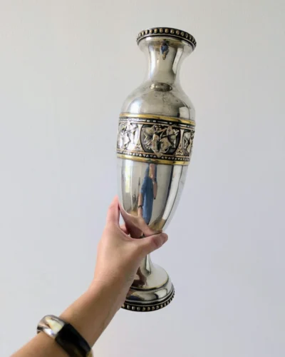 vase ancien métal argenté décor vigne