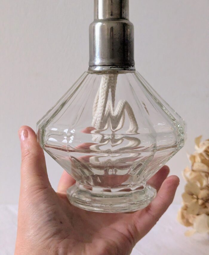 Lampe Berger ancienne en verre moulé transparent, style Art déco