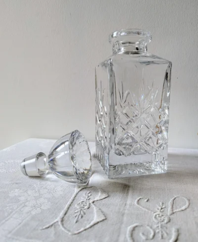 Carafe cristal vintage avec bouchon retiré