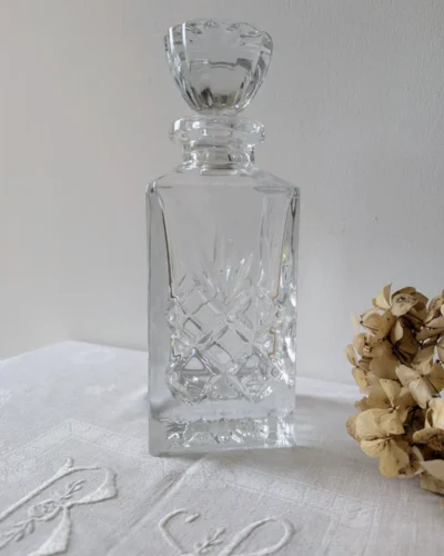 Carafe cristal vintage motif taillé diamant