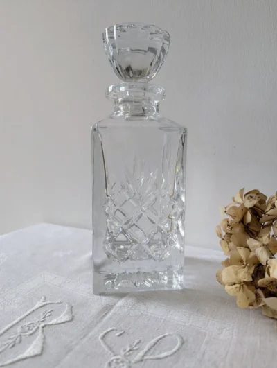 Carafe cristal vintage motif taillé diamant