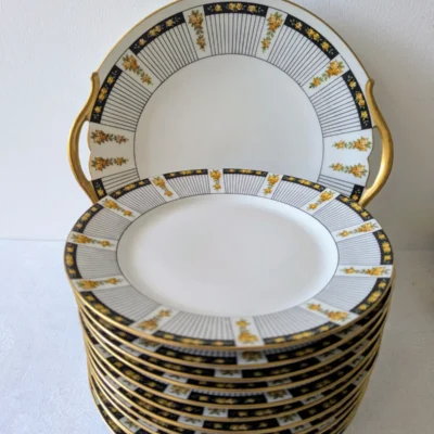 Service dessert Raynaud Limoges empilement assiettes + plat