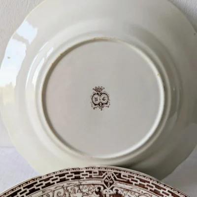 Marque U&K Sarreguemines au dos de l’assiette