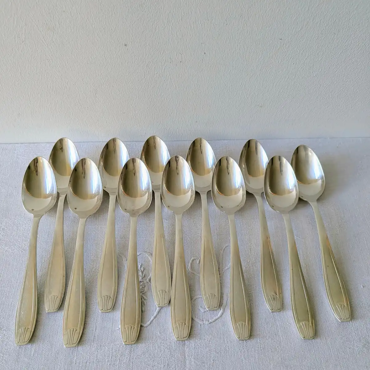 Série de petites cuillères de la ménagère ancienne métal argenté