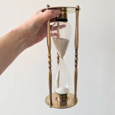 Sablier vintage en laiton 30 minutes pour décoration de bureau