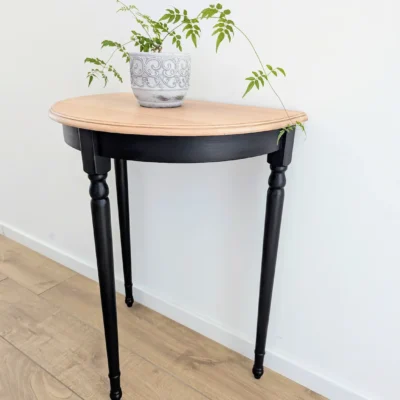 Meuble d'appoint d'entrée vintage avec plante verte