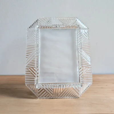 Cadre photo vintage en verre moulé épais à motif géométrique