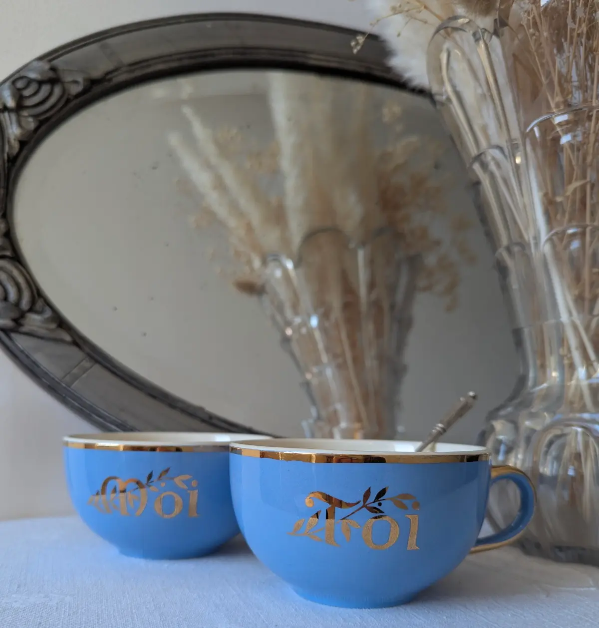 Duo de tasses vintage Villeroy et Boch en céramique blanche et bleue Moi et Toi