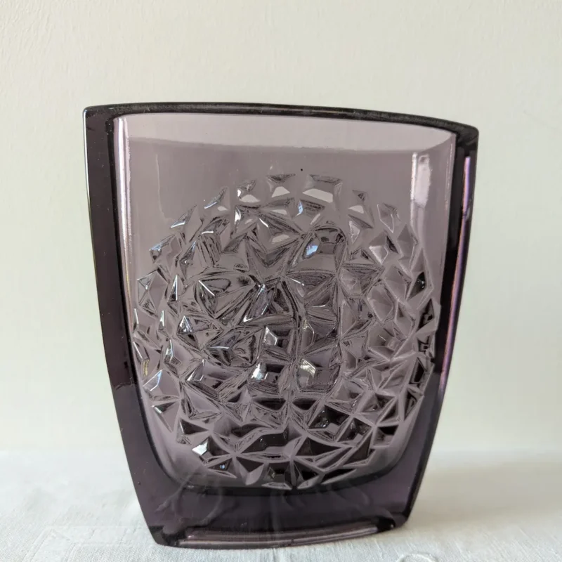 Détail relief géométrique vase Sklo Union Rudolf Jurnikl