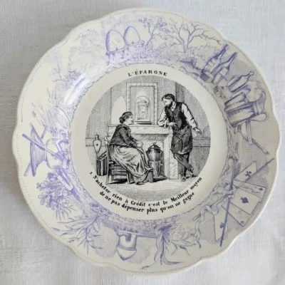 Assiette en faïence Sarreguemines décor imprimé violet numéro 2