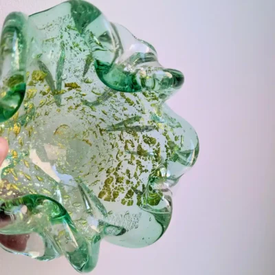 Vide-poche Murano verre soufflé vert d'eau et paillettes d'or