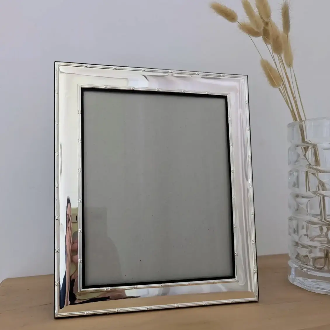 Cadre photo de table en argent poli effet miroir avec moulures