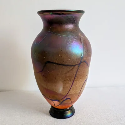 Dos du vase Jean-Pierre Mateus 1995 avec filets de verre appliqués