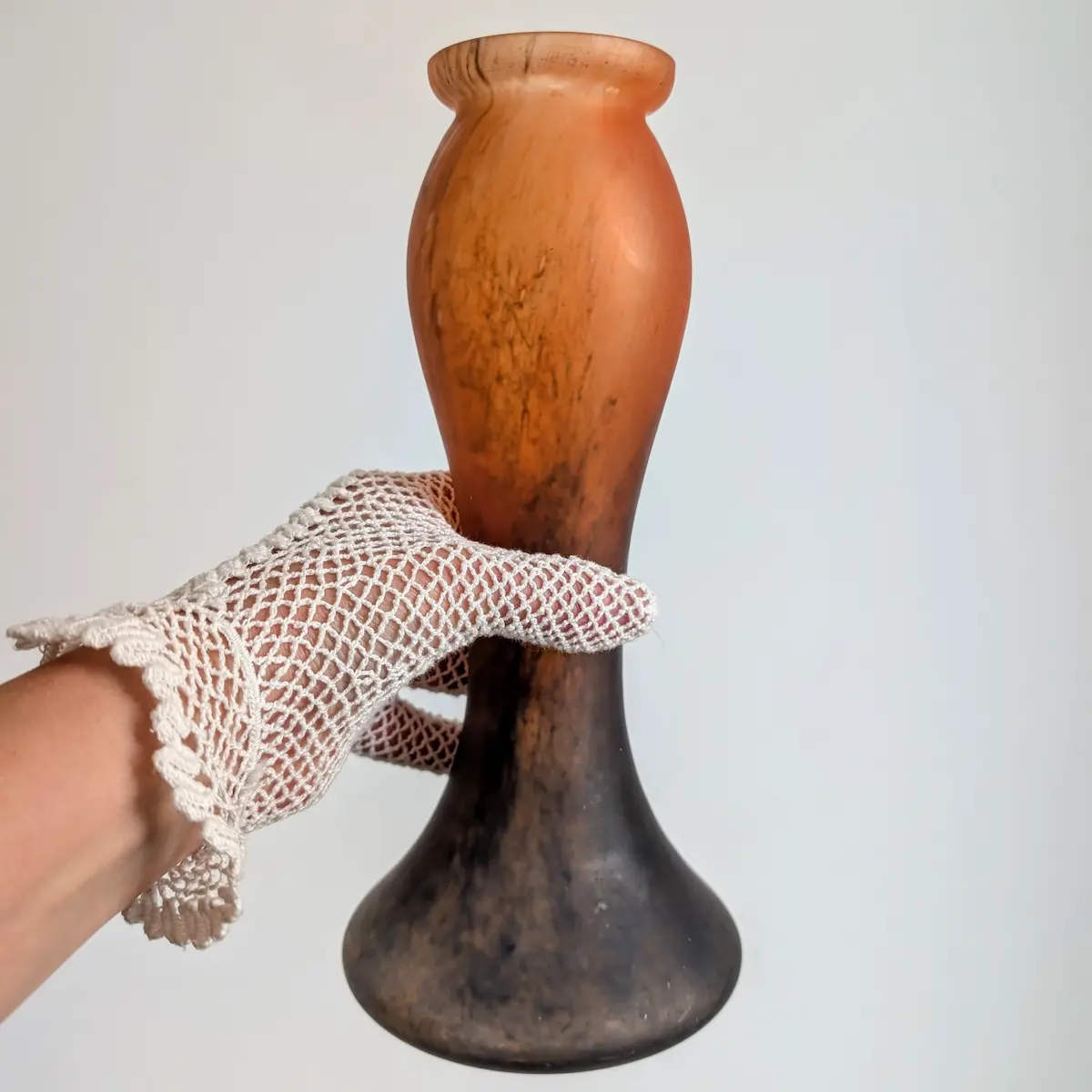 Vase Vianne vintage à silhouette élancée et pied évasé